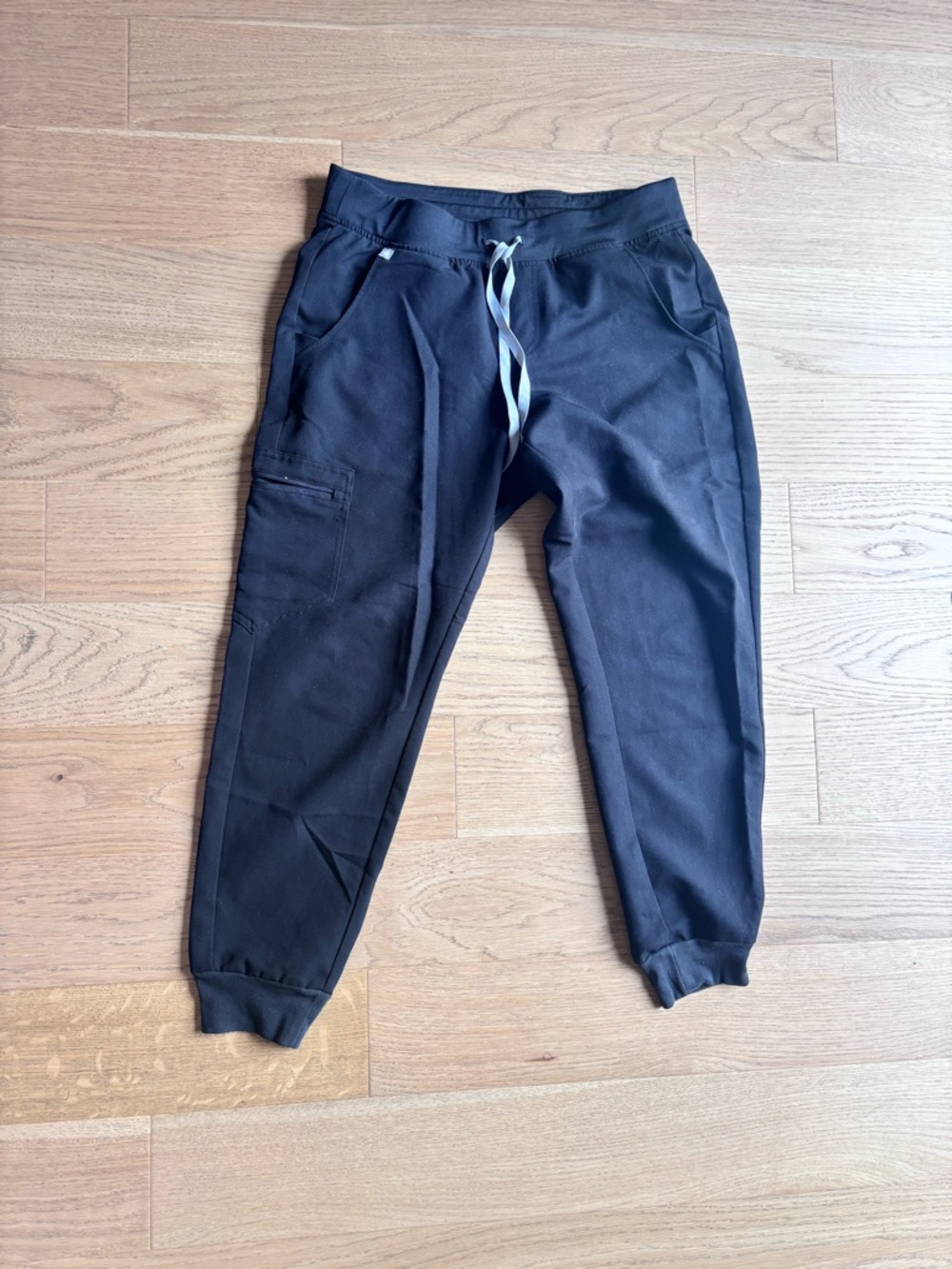 Figs Black Jogger medium petite scrubs